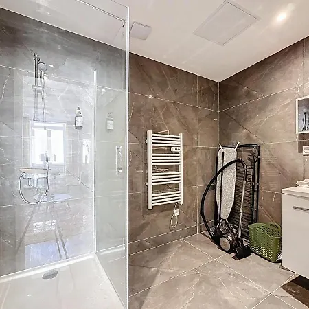 Moderne & Cosy Ideal 2pers Aulnat2 Appartement